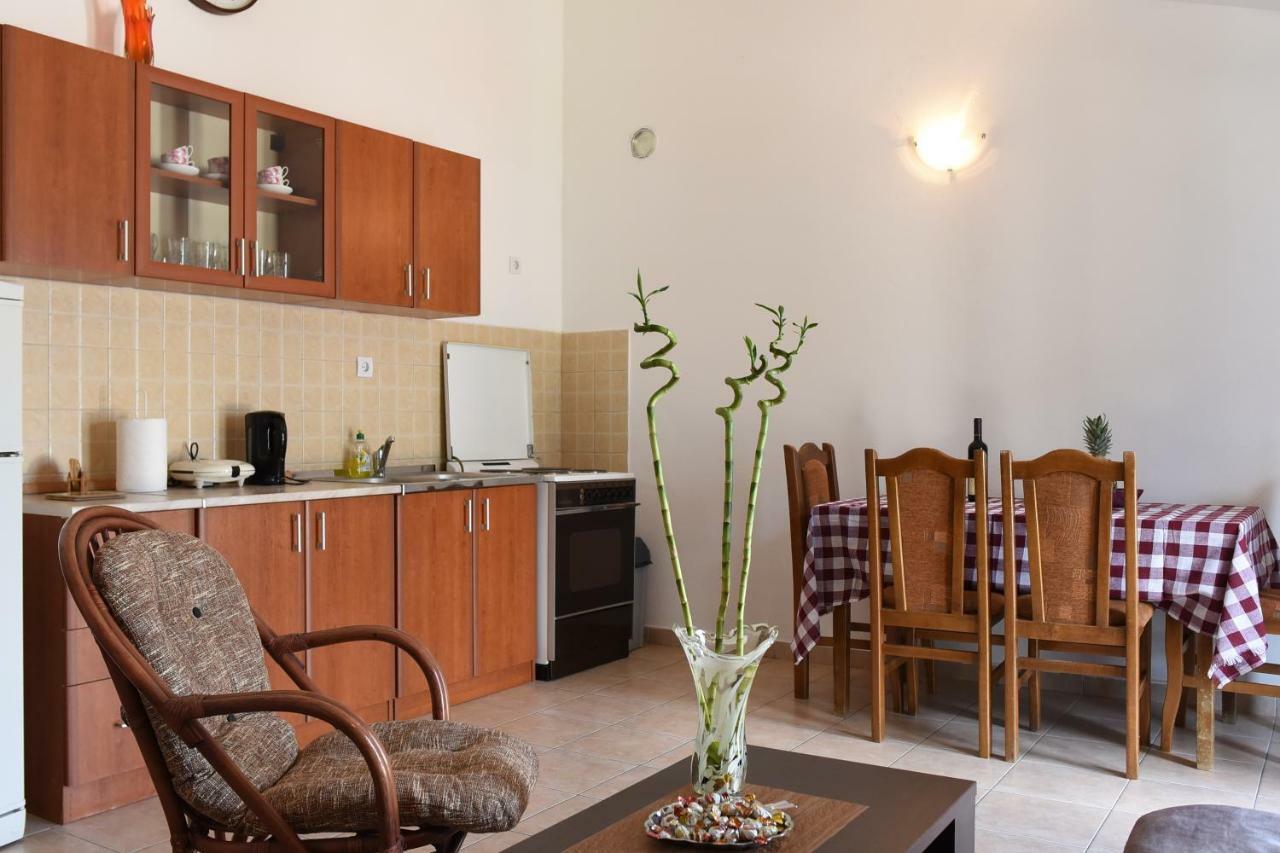Apartments Krivokapic Prcanj With Bay View كوتور المظهر الخارجي الصورة